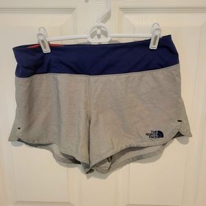 Women's Northface Size Medium Shorts